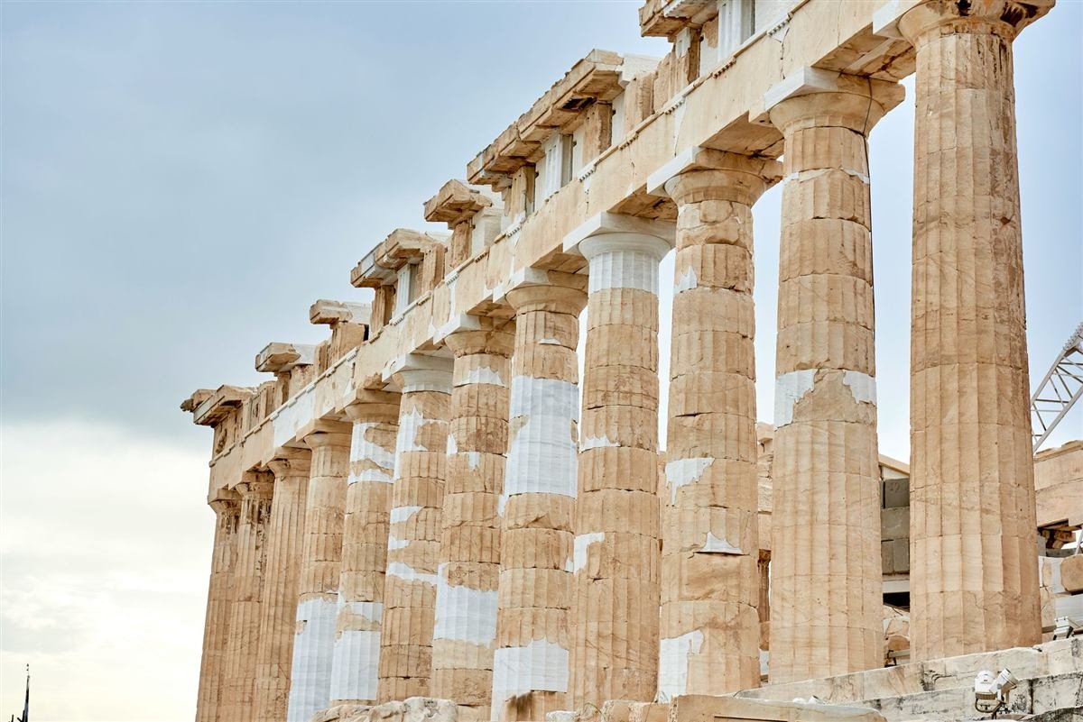 Ruinas gregas antigas, berco do estoicismo em Atenas