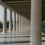 Colunas gregas em Atenas, cidade onde Crisipo de Solos ensinou