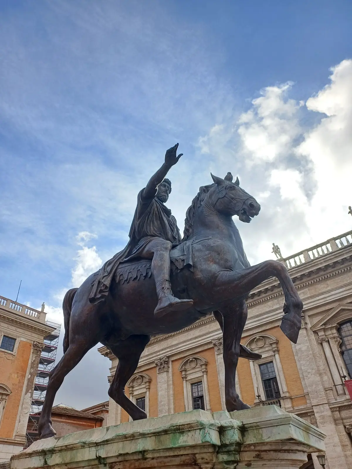 Estátua equestre de Marco Aurélio no Monte Capitolino, em Roma