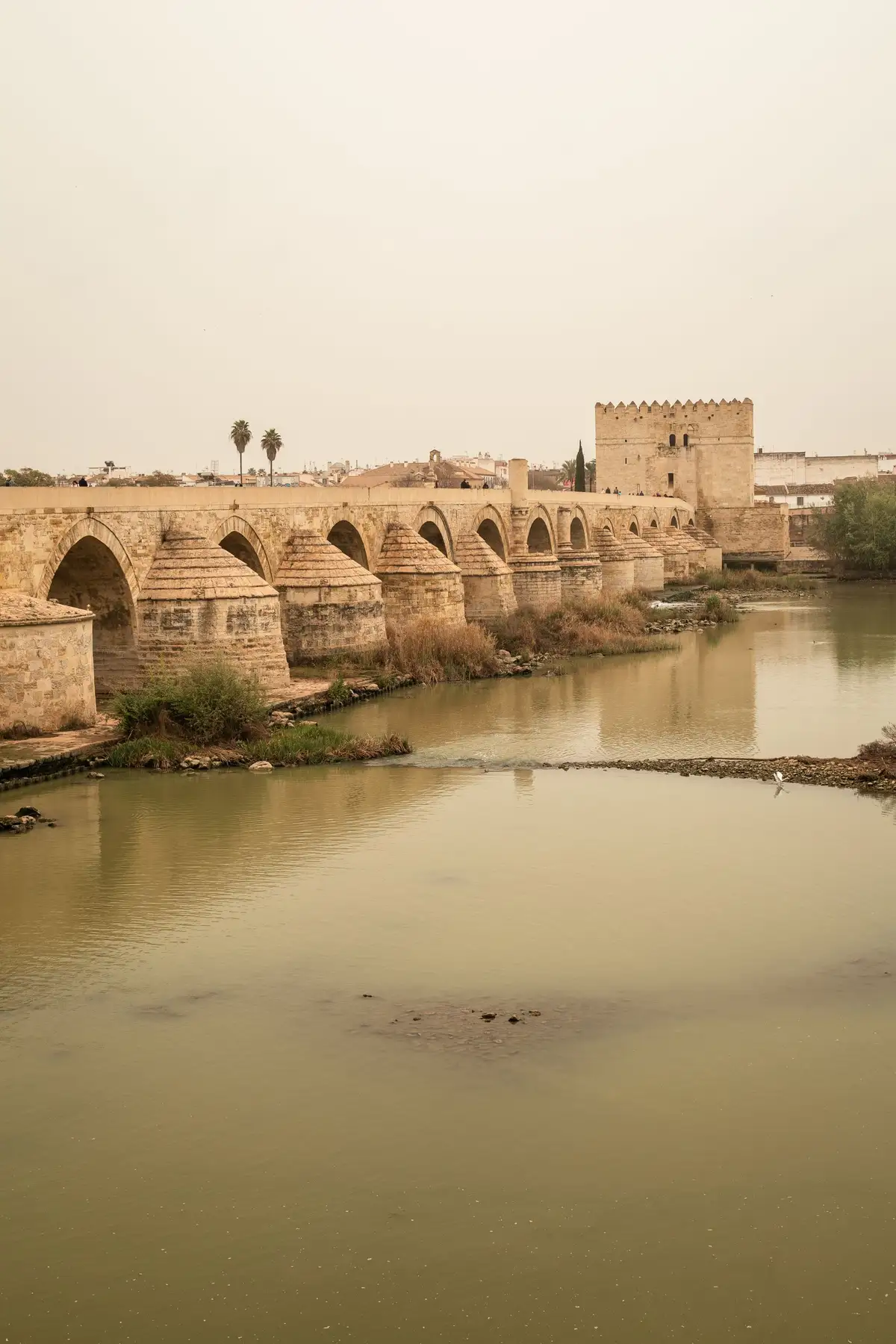 Ponte romana de Córdoba, na Espanha, cidade onde Sêneca nasceu
